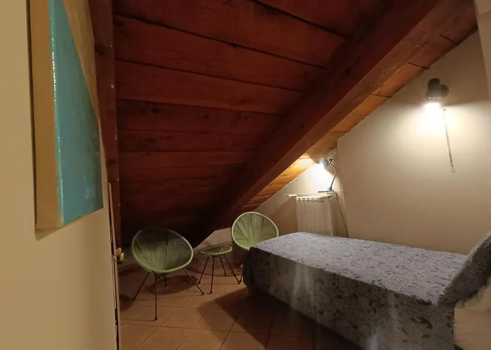 Garibaldi Charming *